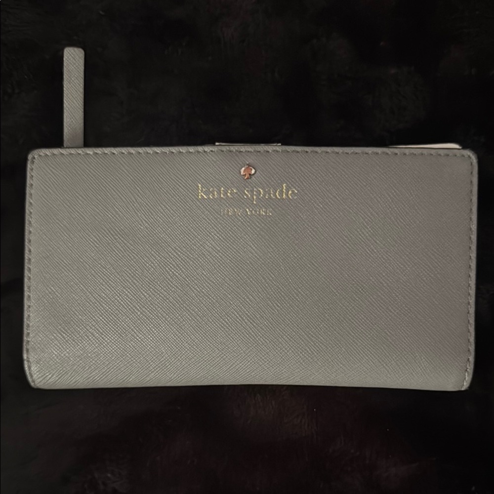 Kate Spade Gray Wallet Sleek Minimalist Design
